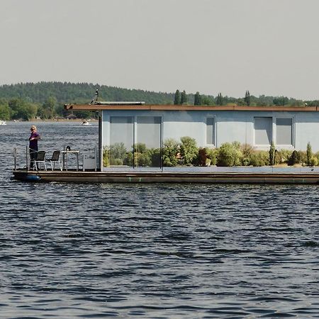 Hotel Feststehendes Hausboot Kolonie Zern Zewnętrze zdjęcie